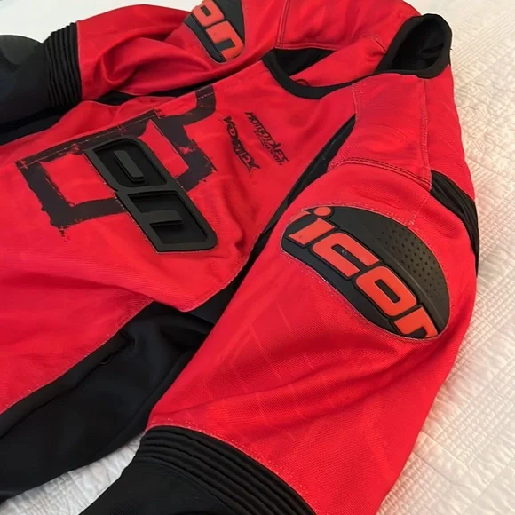 MENS Overlord performance riding jacket. - Picture 2 of 10